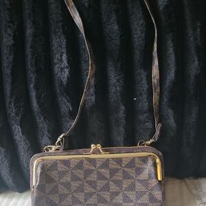 Elegant Brown Geometric Women's Wallet